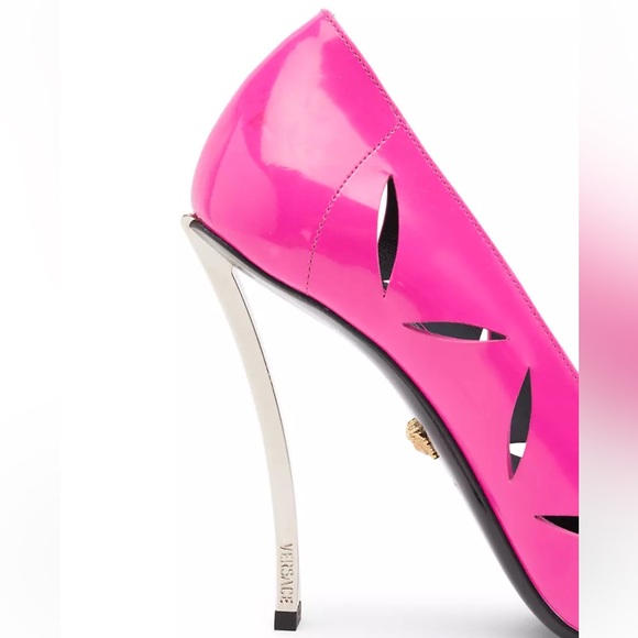 VERSACE Slash Pinpoint Patent Leather Pumps - Picture 4 of 13
